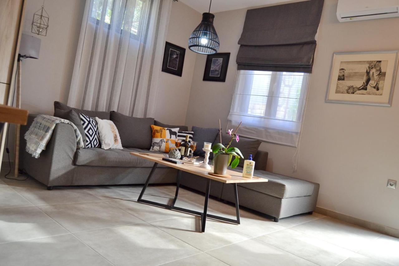 Vigla Comfort House Pombia Екстериор снимка